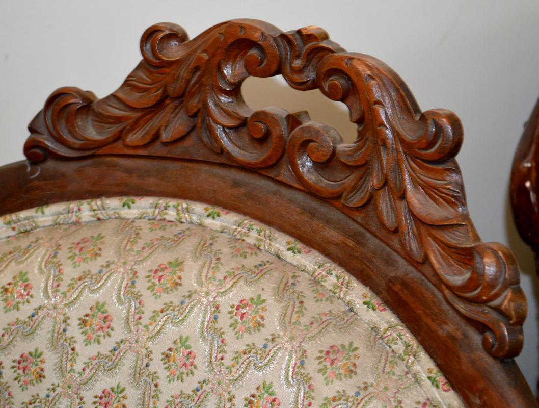 18230 Victorian Sofa