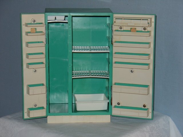 Barbie, Susy Goose Turquoise Refrigerator