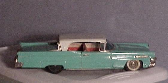 Bandai Lincoln Continental Mark111, Friction Car