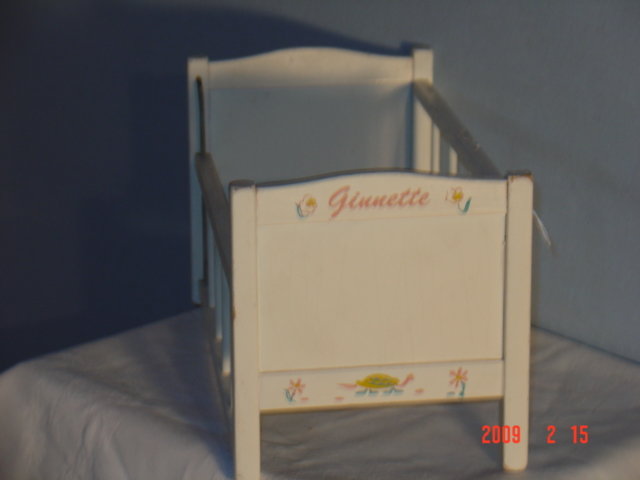 Ginnette Crib