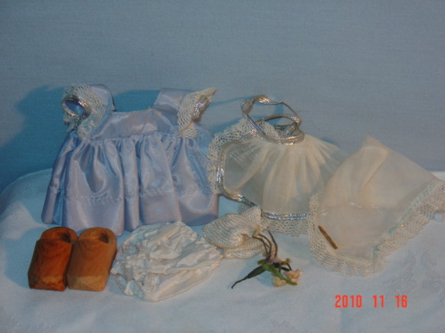 Ginny Funtime Dutch Girl Outfit EX MIB
