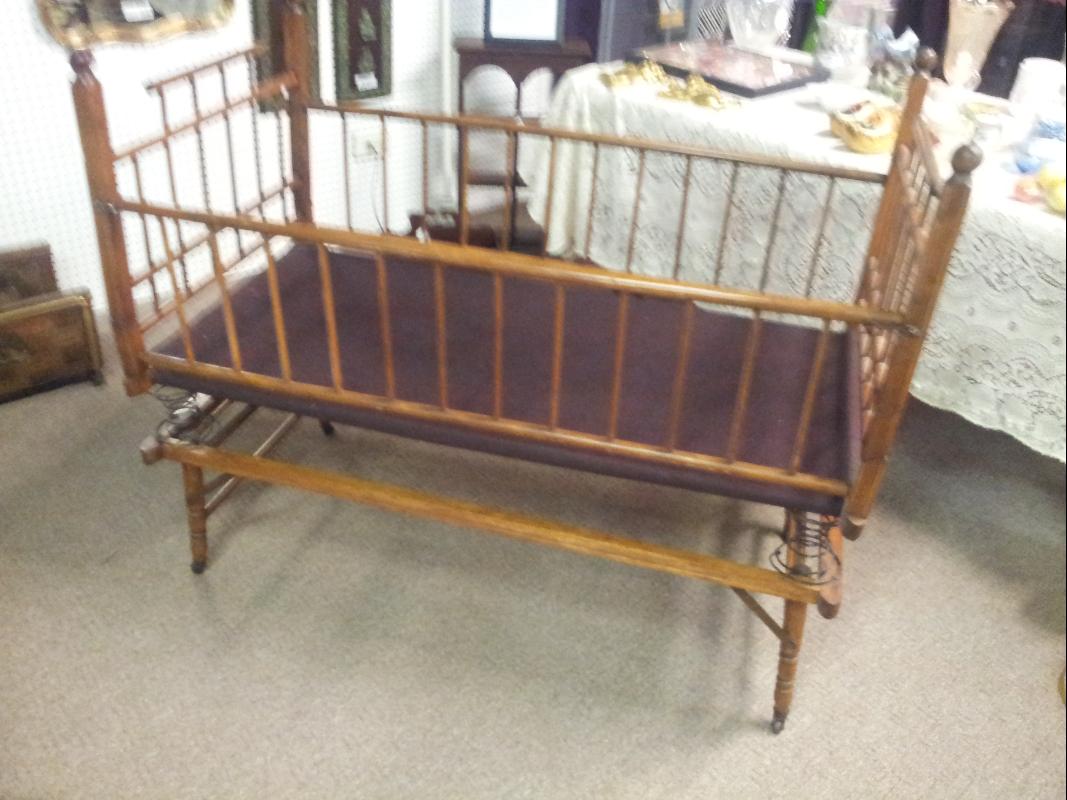 Antique Crib with Bouncer/Spring system