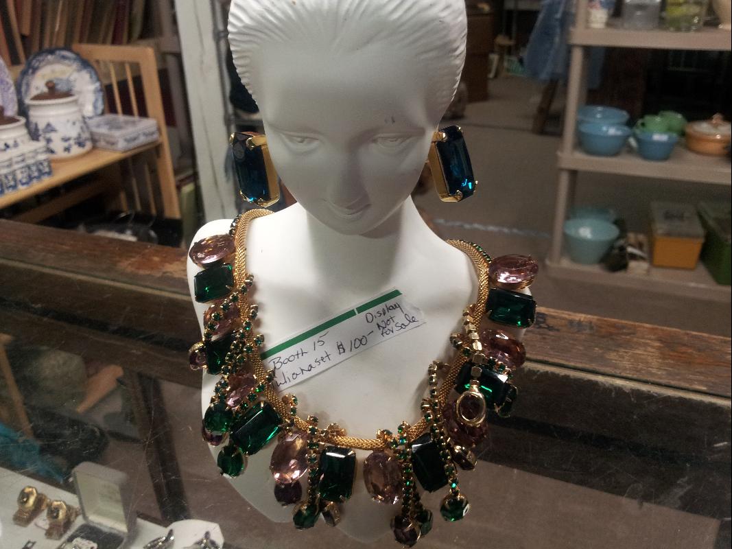 Juliana Set - Necklace and Ear Rings
