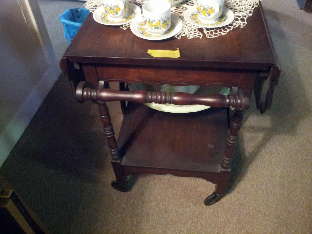 Serving Cart with convertible top