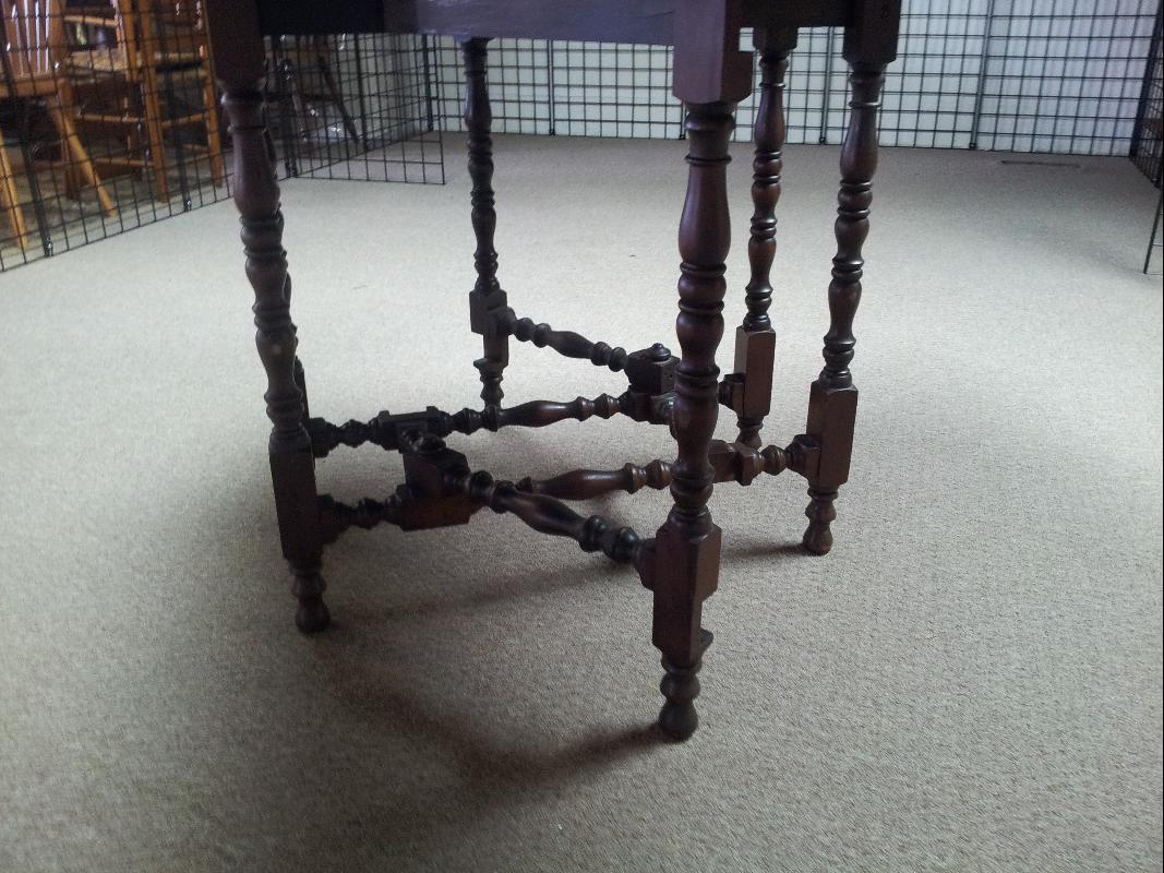 Table with Puzzle legs