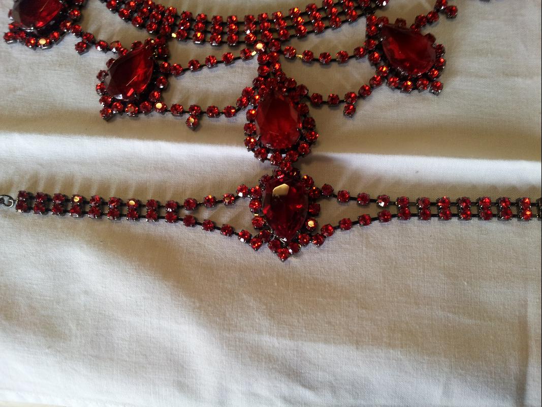 Red Glass 3 piece set