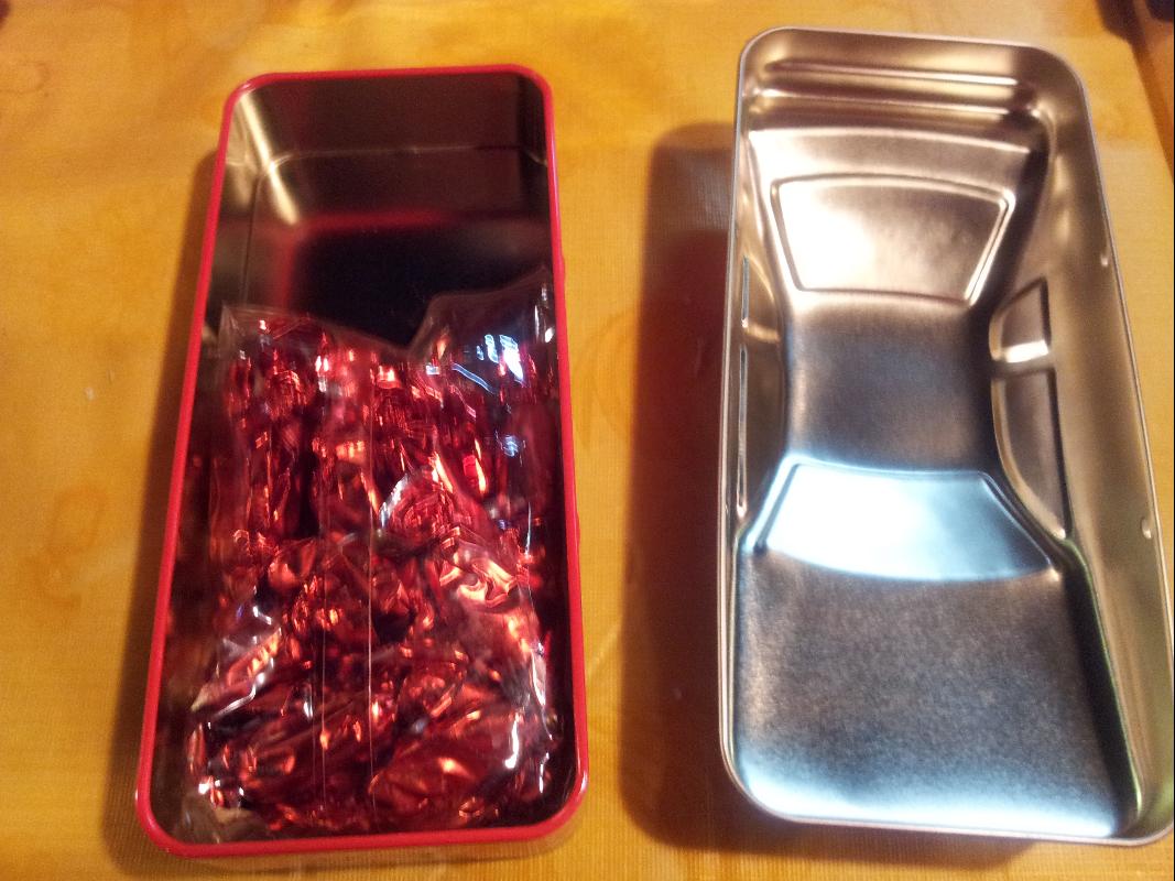 Coca Cola Collector Tin Nascar