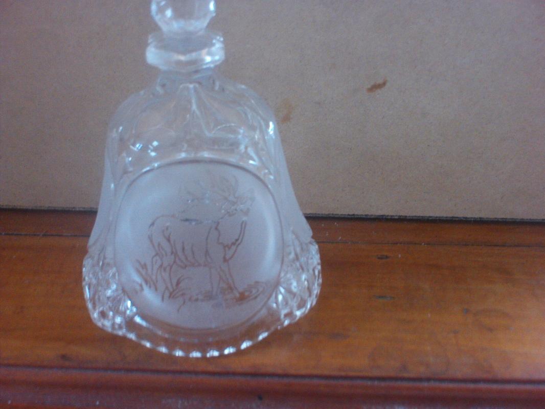 7 inch lead crystal bell