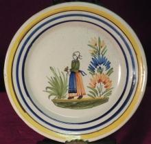 Quimper Henriot Plate, Bretonne Woman #112