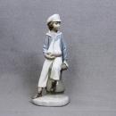 Lladro Sailor Boy Yacht Figurine Older Hallmark Attractive Excellent Shape