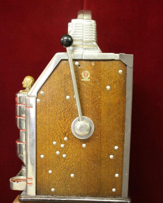 Antique Jennings Sun Chief Quarter Slot Machine