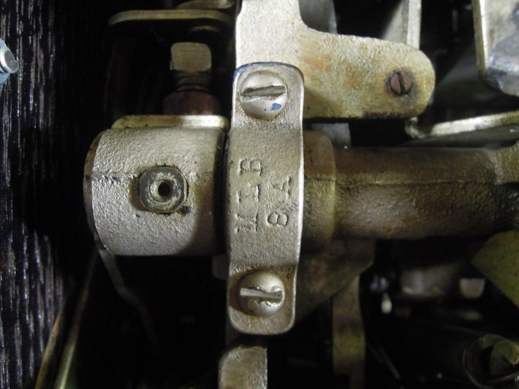 Antique Mills Slot Machine 5 cent Diamond Front Collectible
