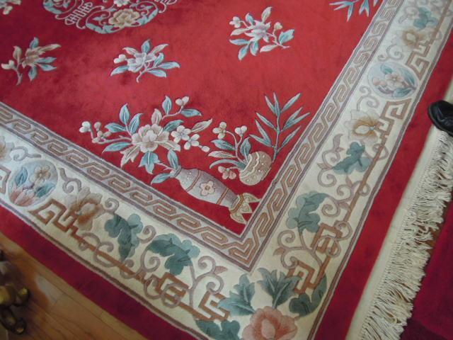 Hand Made Wool Area Rug Floral Medallion Vases China Stunning