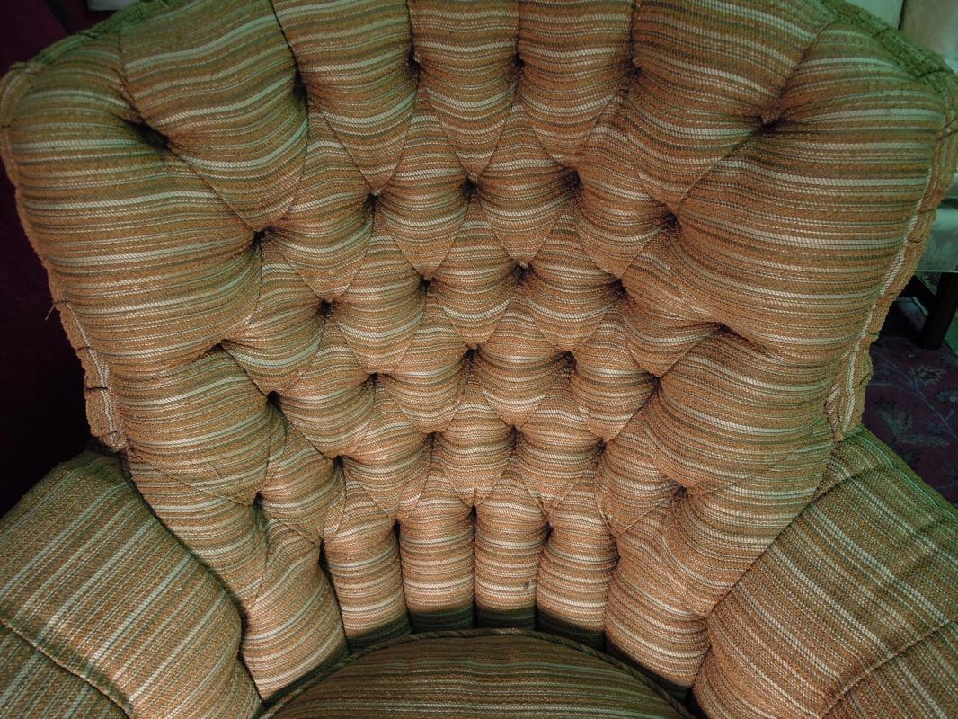 Turkish Arm Chair Multi Colored Tufted Back