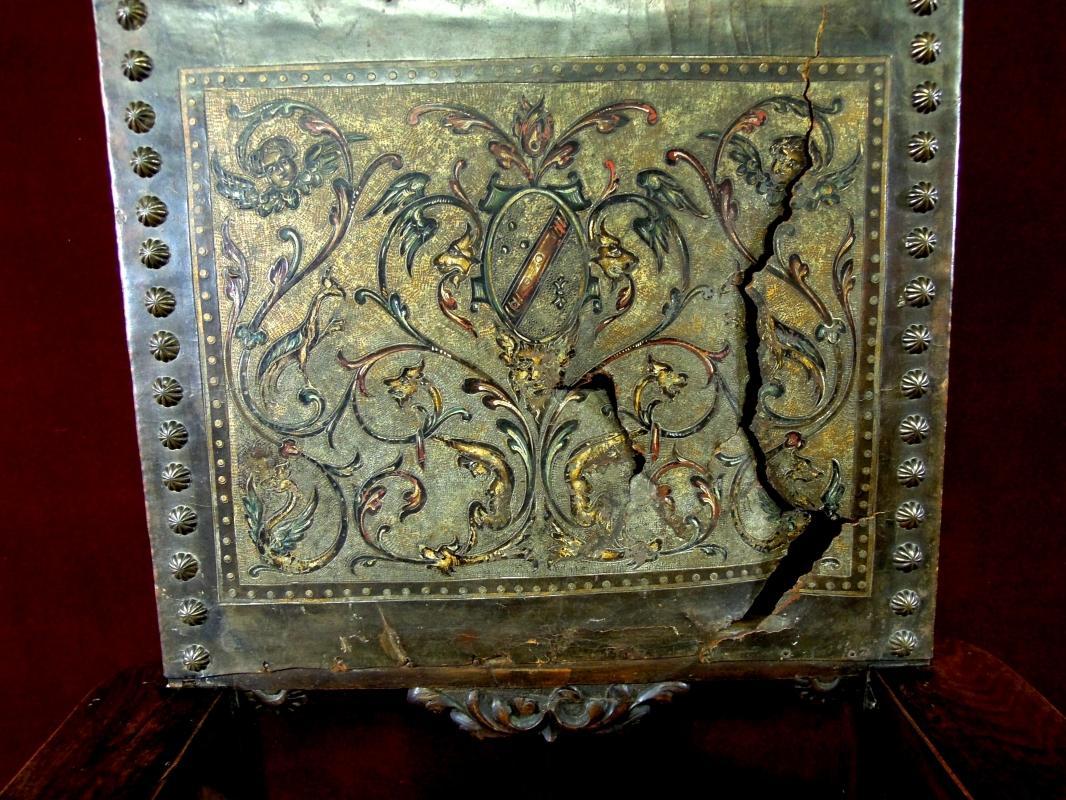 Antique Regal Gothic Throne Chair Coat Of Arms Figural Head RARE