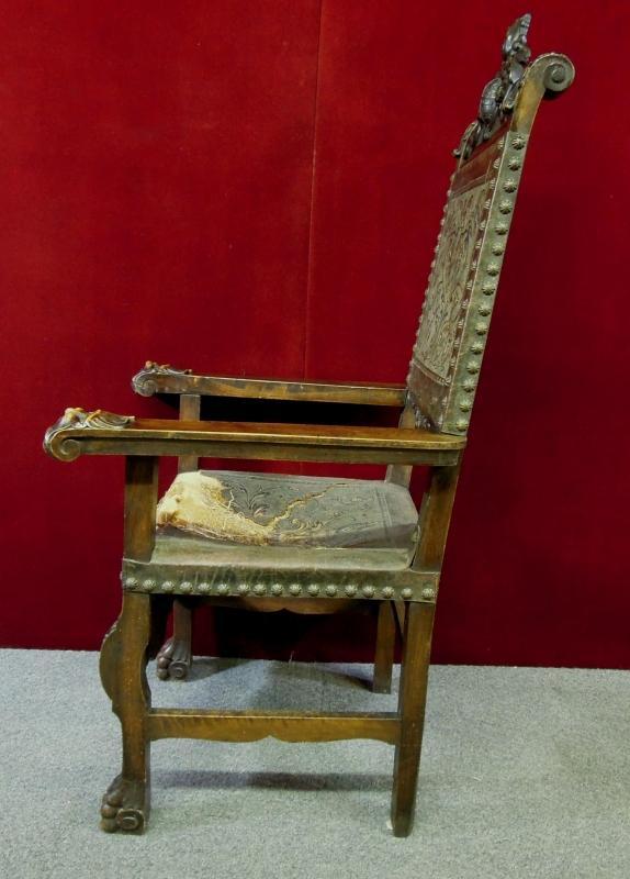 Antique Regal Gothic Throne Chair Coat Of Arms Figural Head RARE