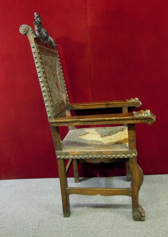 Antique Regal Gothic Throne Chair Coat Of Arms Figural Head RARE