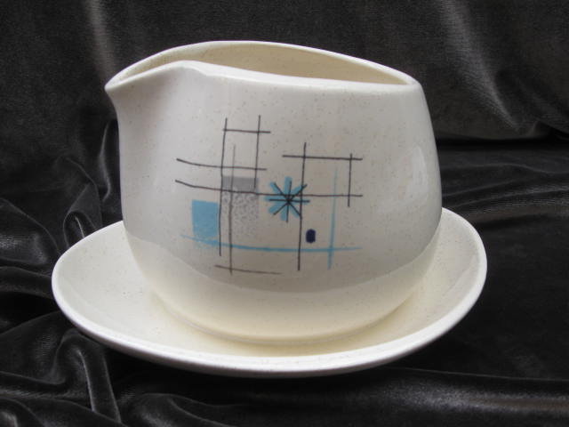 Vintage Franciscan Starburst Gravy Boat Mint Condition