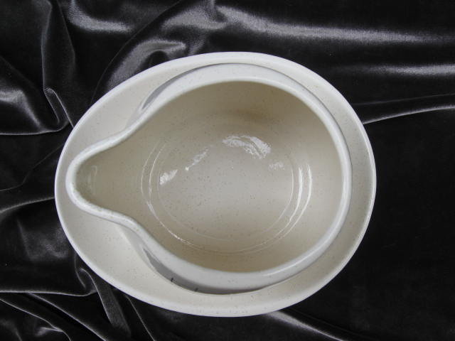 Vintage Franciscan Starburst Gravy Boat Mint Condition