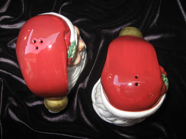 Fitz & Floyd Large Holiday Santa Claus With Bell Salt & Pepper Shakers Christmas