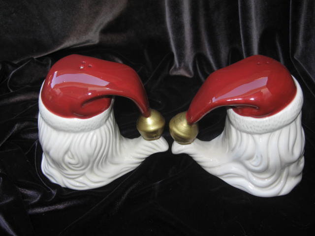 Fitz & Floyd Large Holiday Santa Claus With Bell Salt & Pepper Shakers Christmas