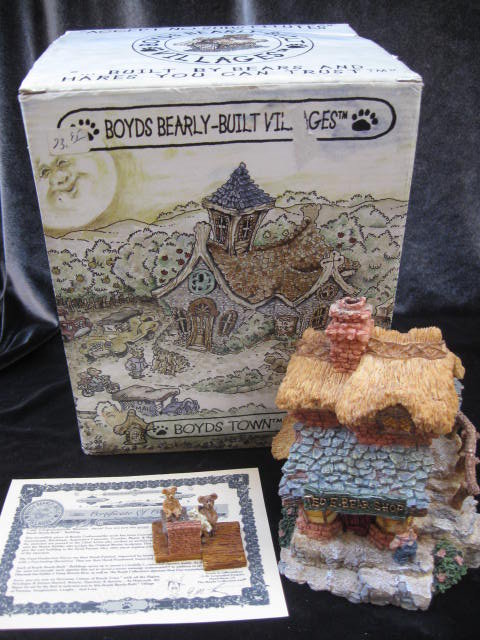 Boyds Villages Ted E. Bear Shop 1st in Boyds Bearly Built Villages Series