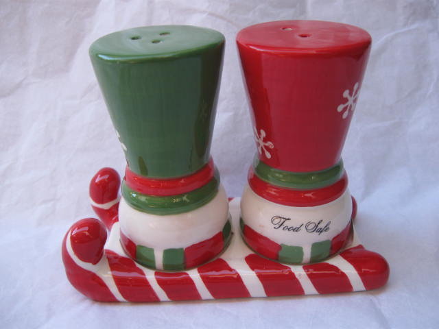 Winter or Christmas Snowman Snowmen Salt & Pepper Shakers With Holder