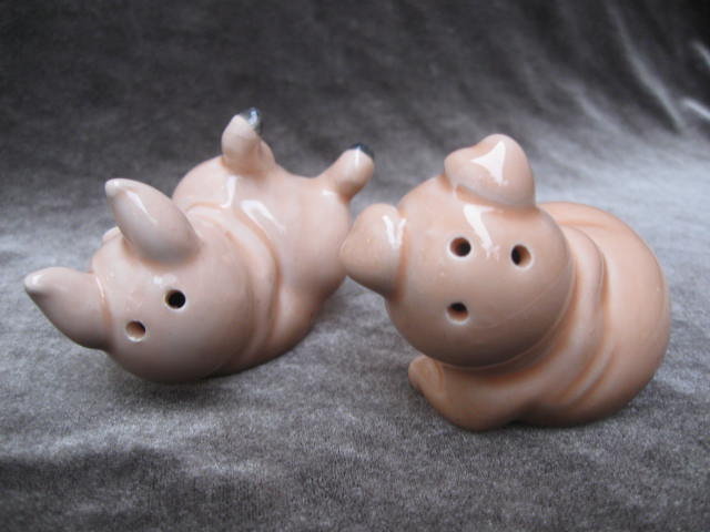 Vintage Playful Pigs Salt & Pepper Shakers
