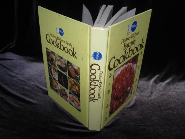 Pillsbury Kitchens' Family Cookbook