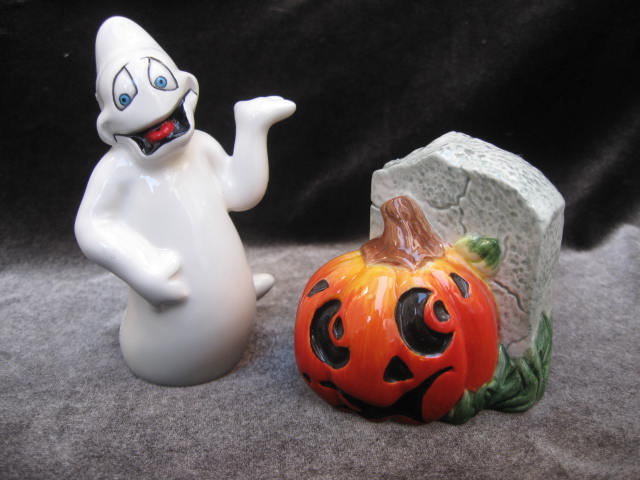 Fitz & Floyd Halloween Ghost & Jack O Lantern Tombstone Salt & Pepper Shakers In Original Box