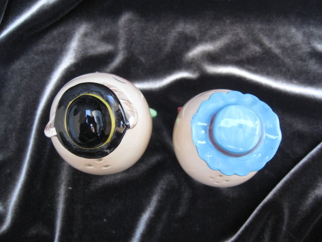 Vintage Egg Man & Woman Sequin Eyes Anthropomorphic Salt & Pepper Shakers