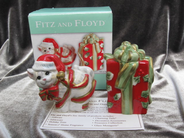 Fitz & Floyd Kitty Kringle Christmas Salt & Pepper Shakers