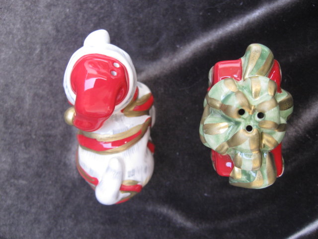 Fitz & Floyd Kitty Kringle Christmas Salt & Pepper Shakers