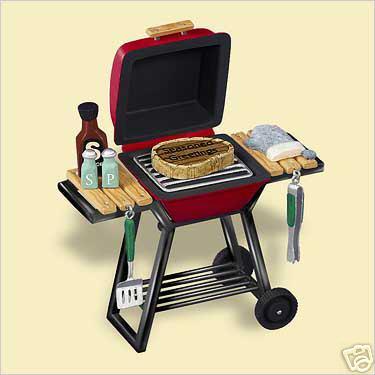 Hallmark 2006 OH, WHAT A GRILL (BBQ) Christmas Tree Ornament