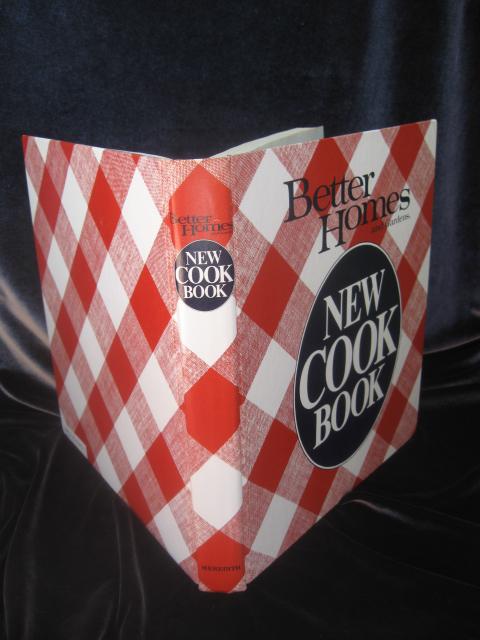 Better Homes & Gardens New Cook Book First Casebound Edition