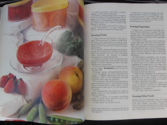 Better Homes & Gardens New Cook Book First Casebound Edition