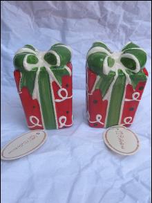 New Red & Green Christmas Present Salt & Pepper Shakers