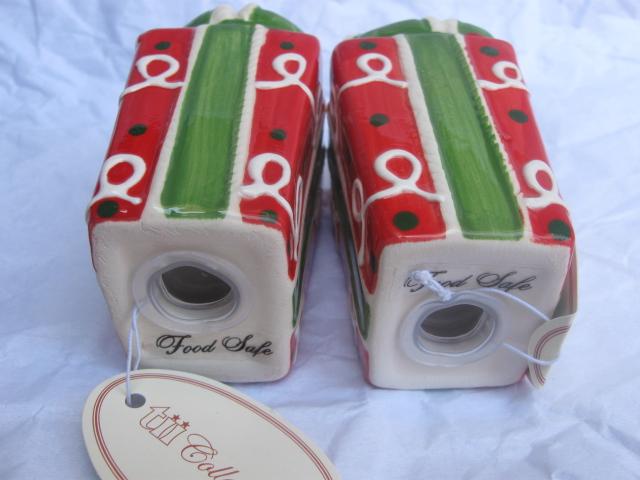 New Red & Green Christmas Present Salt & Pepper Shakers