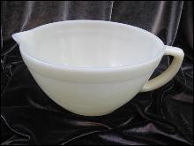 Vintage Ivory Fire King Batter Bowl