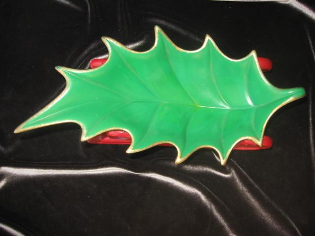 Vintage Atlantic Mold Holly Leaf Christmas Sleigh Candy Dish Or Centerpiece