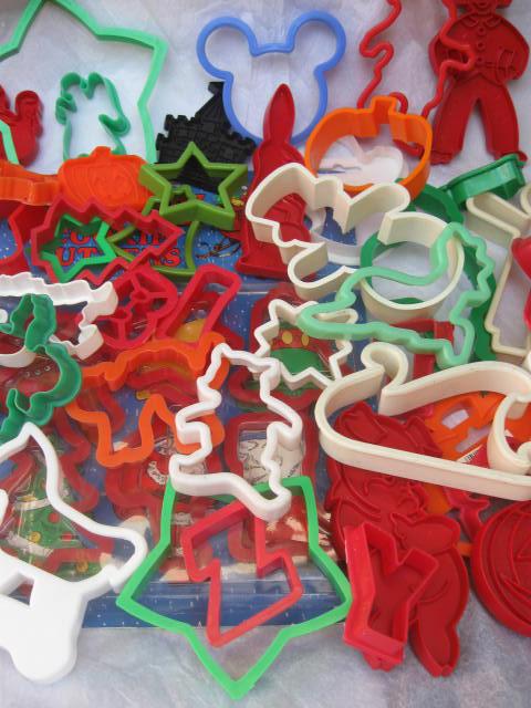 Large Lot Of 58 Vintage To New Christmas, Easter, Halloween Cookie Cutters & More