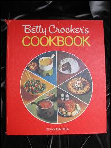 Betty Crocker's Cookbook Pie Cover Copyright 1969 28th Printing