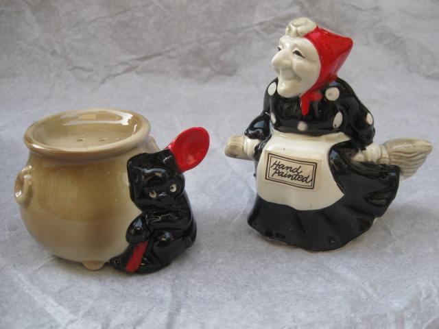 Fitz & Floyd Halloween Witch & Black Cat Cauldron Salt & Pepper Shakers