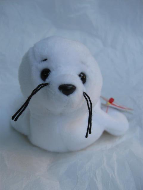 Ty Seamore The White Seal Retired Beanie Baby MWMT's