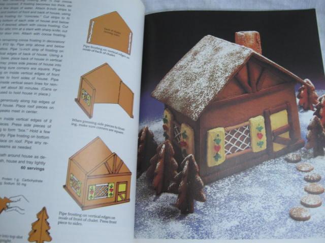 Betty Crocker's Holiday Baking Cookbook Copyright 1993 1st Edition