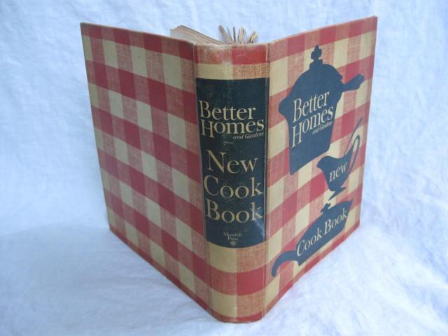 Better Homes & Gardens New CookBook Copyright 1953