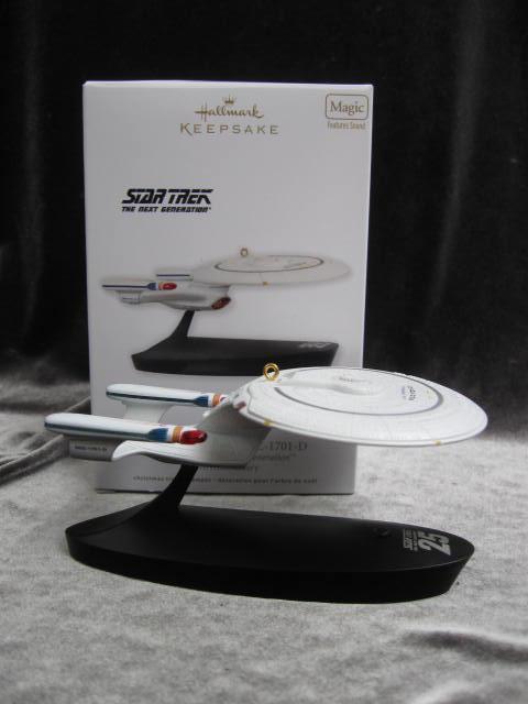 Hallmark 2012 Star Trek U.S.S. Enterpirse NCC-1701-D Magic Voice Christmas Tree Ornament