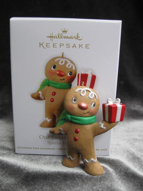 Hallmark 2012 One Sweet Cookie Ginger Bread Man Special Limited Quantity Editon Christmas Tree Ornament