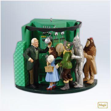 Hallmark 2012 The Man Behind The Curtain Magic Light & Sound Wizard Of Oz WOZ Ornament