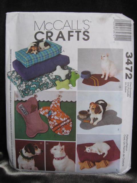McCall's Crafts 3472 Dog Bed, Mat, Collar & Pillows & Gift Bags Sewing Pattern